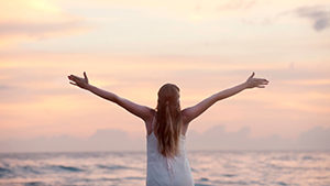 positive-psychologie-dankbarkeit-zufriedenheit-glueckstraining